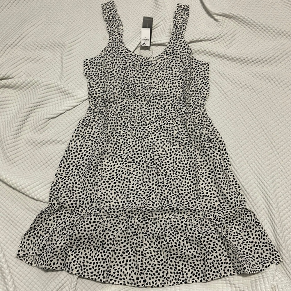 NWT- Banana Republic - M